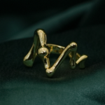 Sculpted ring