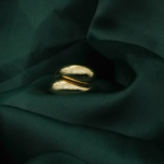 Twisted gold ring adjustable